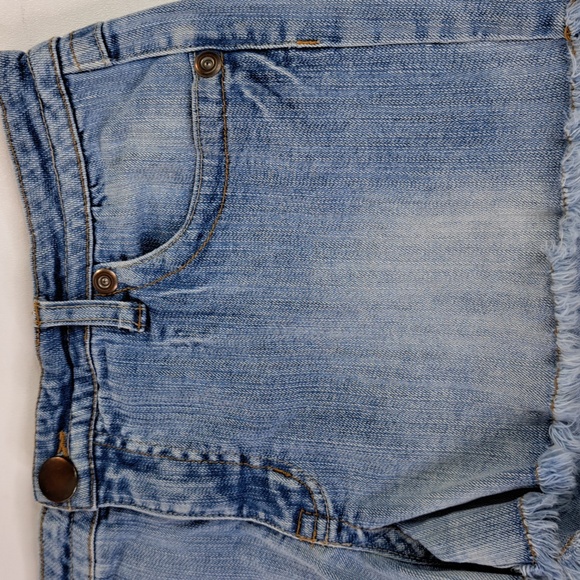 NOBO No Boundaries Embroidered Butterfly Raw Hem Jean Shorts Junior Size 15 - Picture 4 of 14